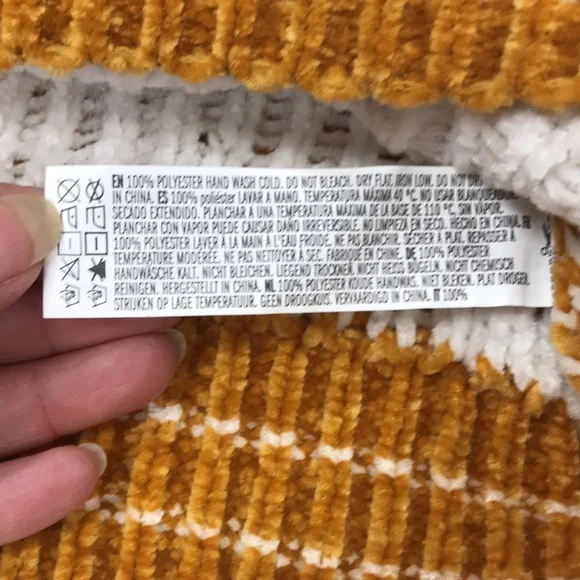 NWT argyle sweater - Picture 5 of 5